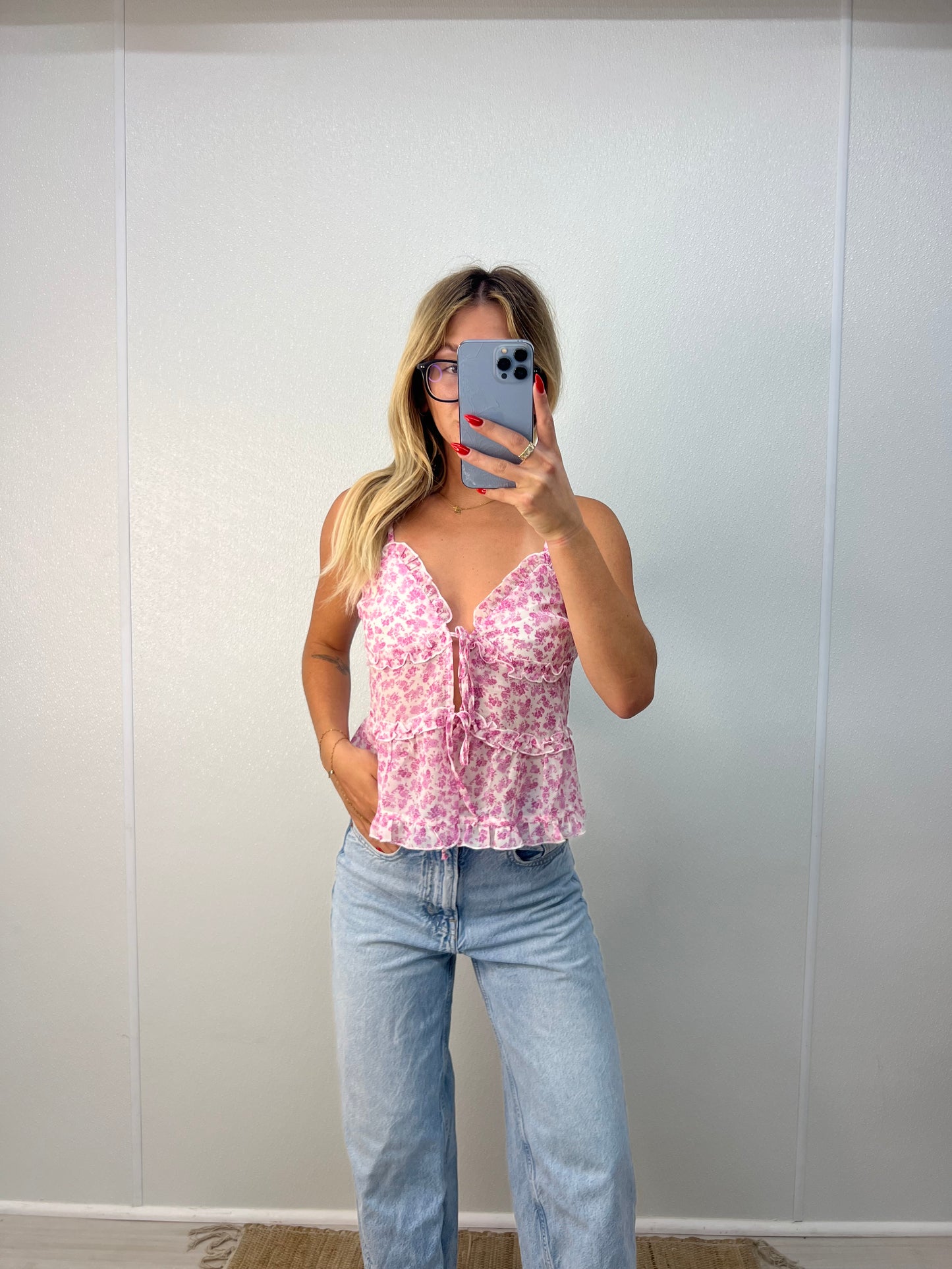 cyrus flowy tank
