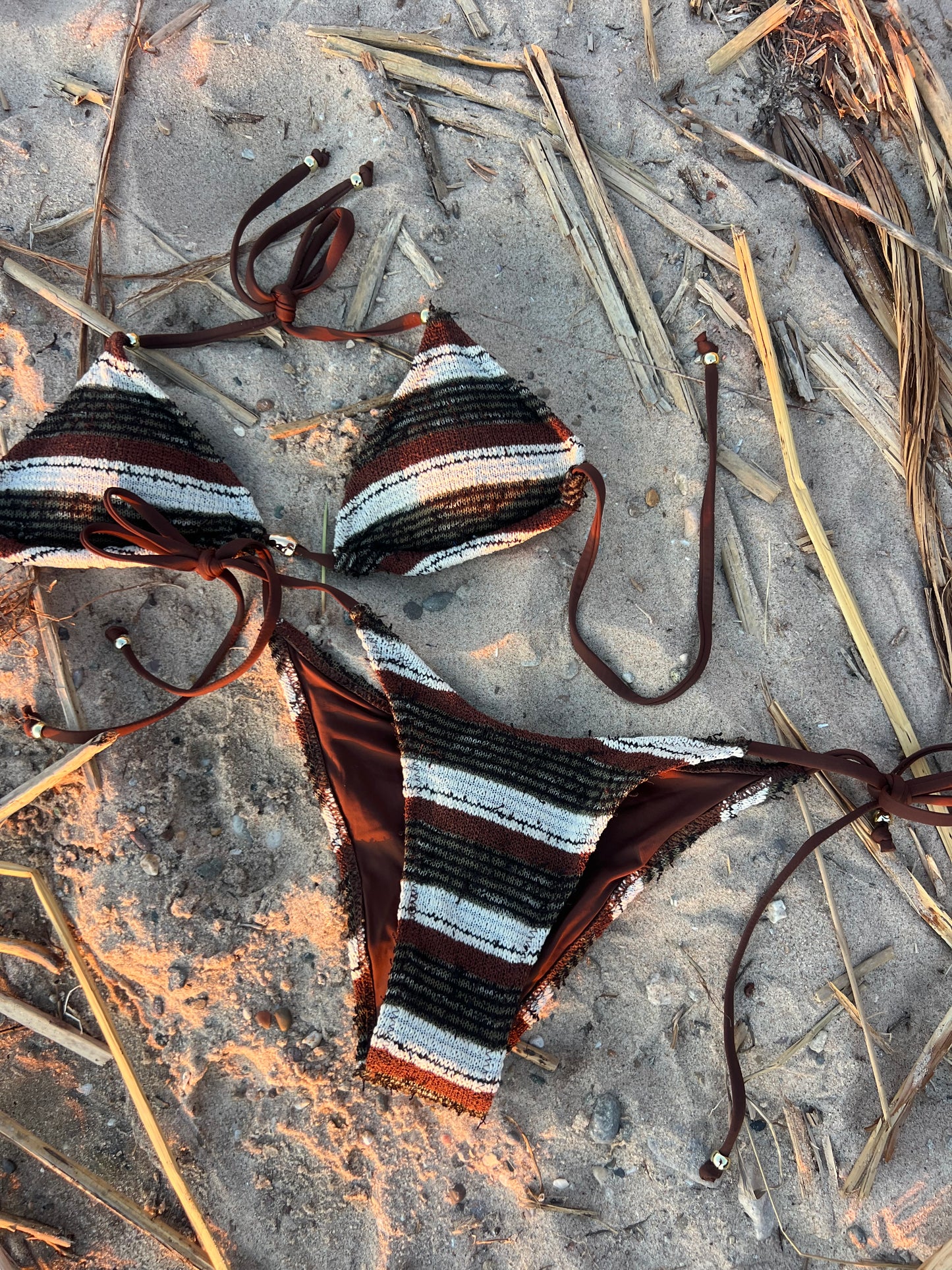 arlo bikini