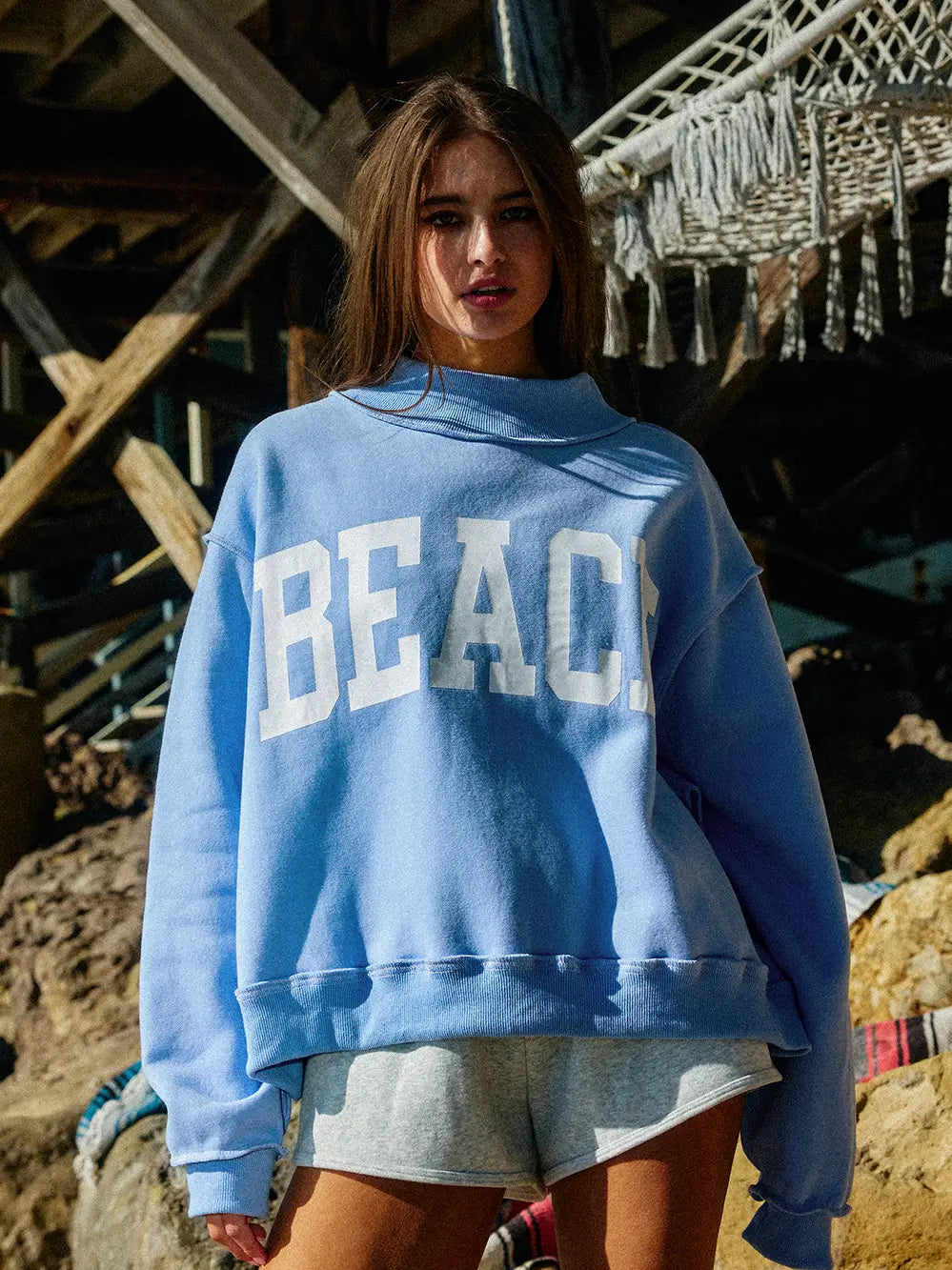 lake beach mockneck