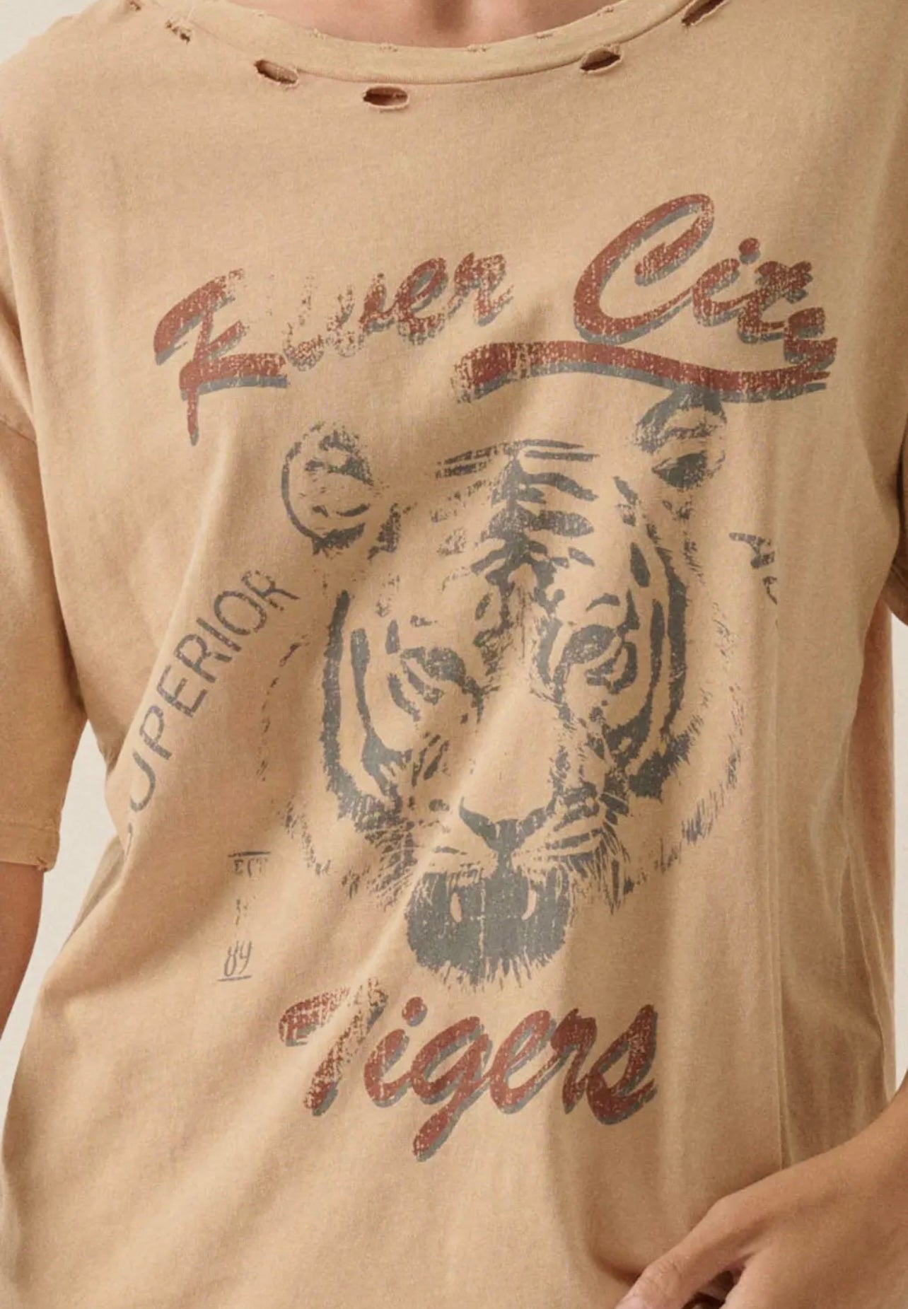river city graphic tee