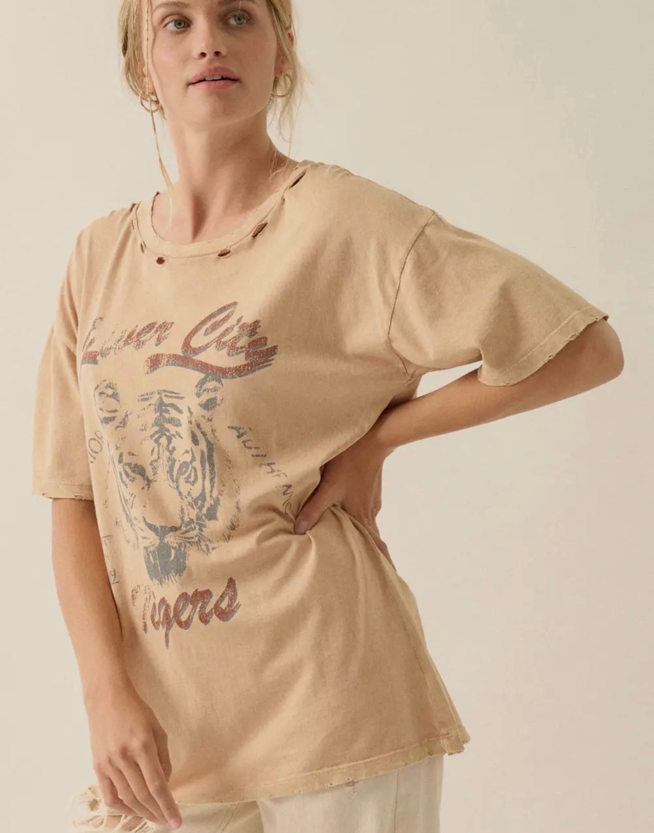 river city graphic tee