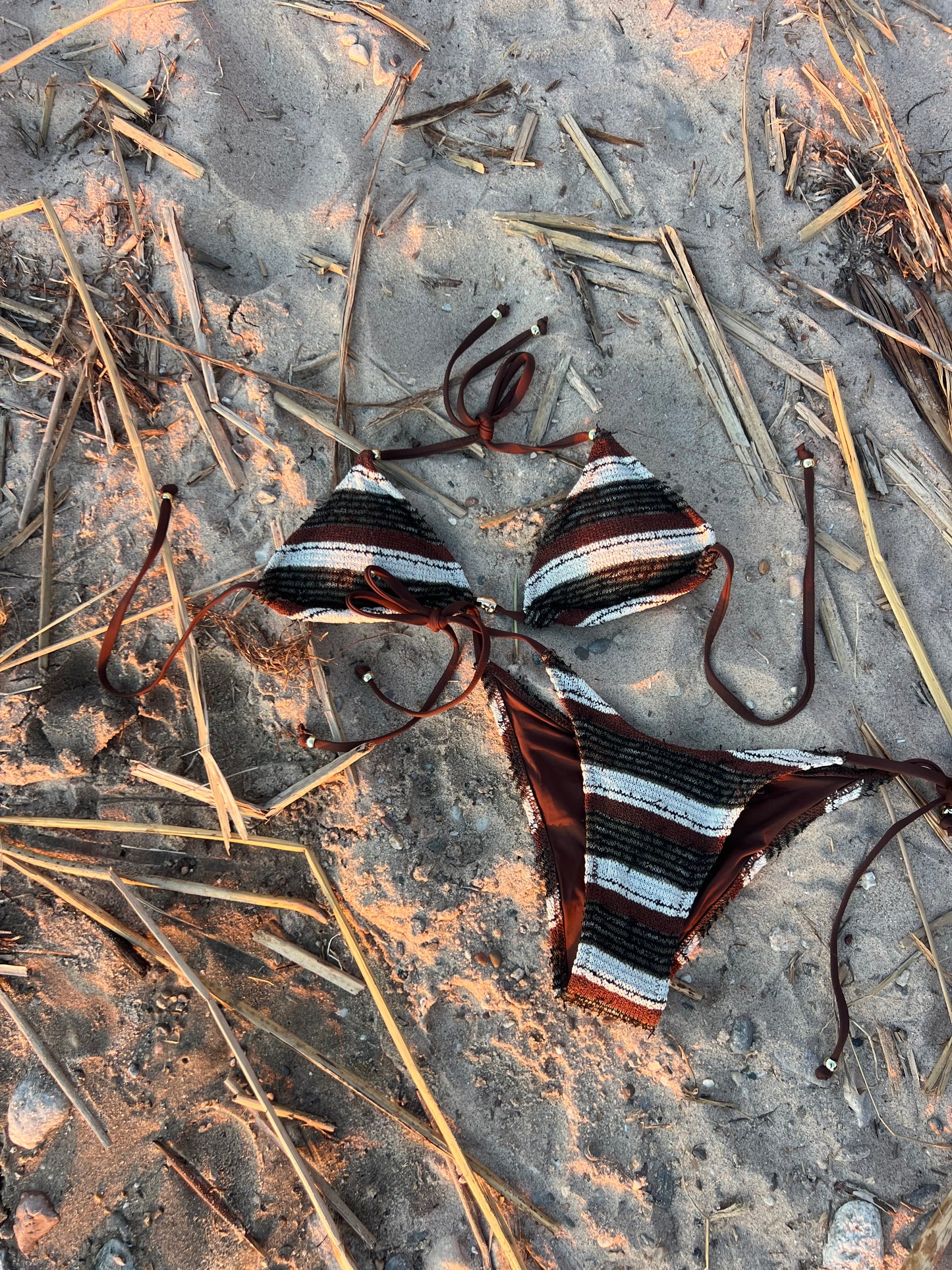 arlo bikini