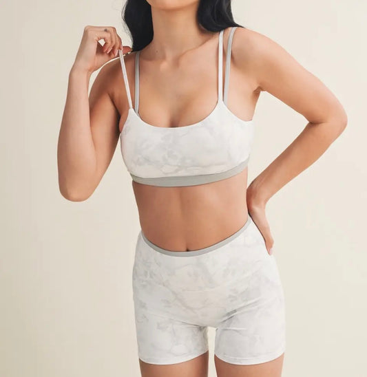 gray camo set