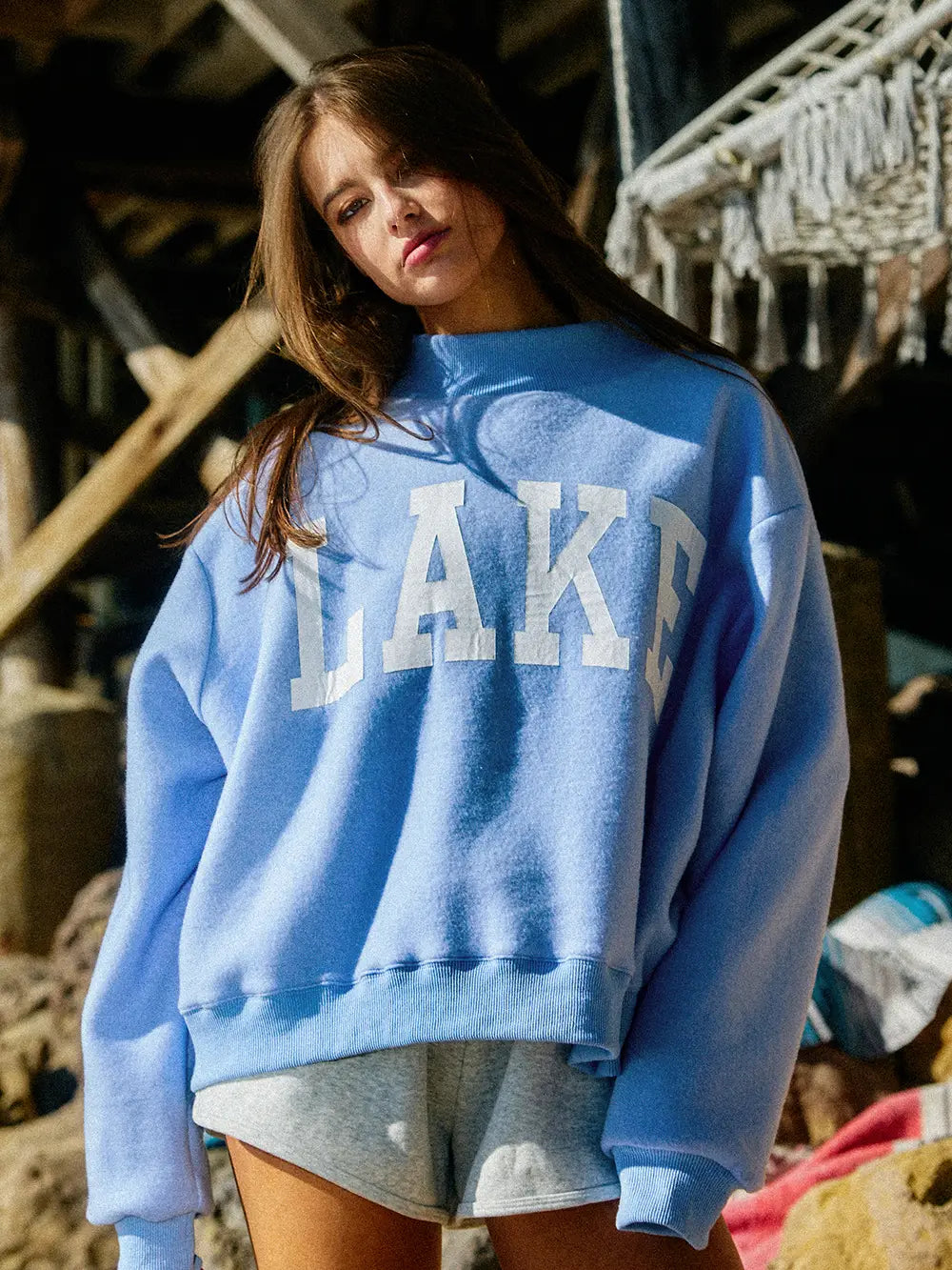 lake beach mockneck